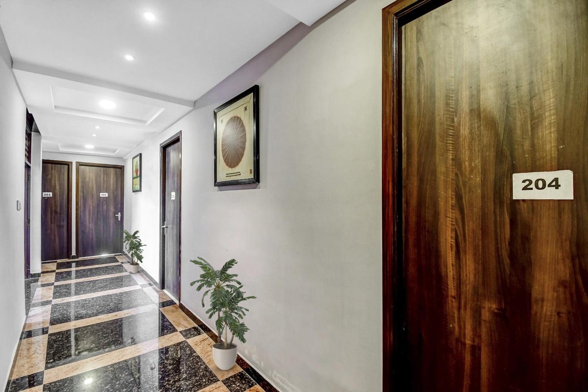 Super Townhouse All In One Kalkutta Exterior foto
